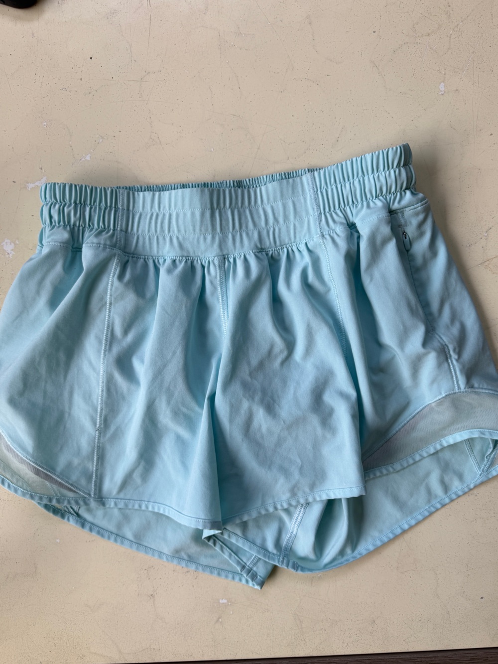 Lululemon Hotty Hot 4 inch Shorts
